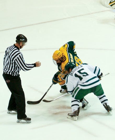 01.08.10.sports.menshockey