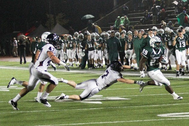 10.02.11.sports.footballhoriz2