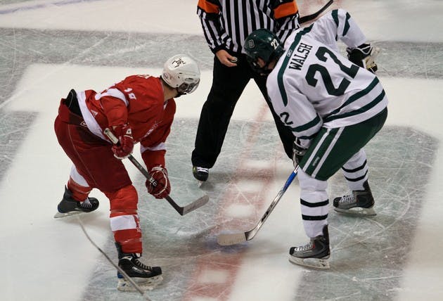 01.06.10.sports.mhockey2