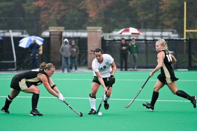10.02.09.sports.field_hockey