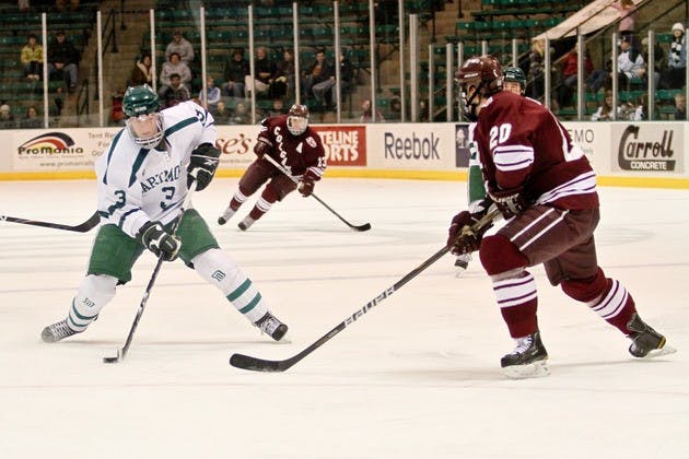 02.07.11.sports.mhockey