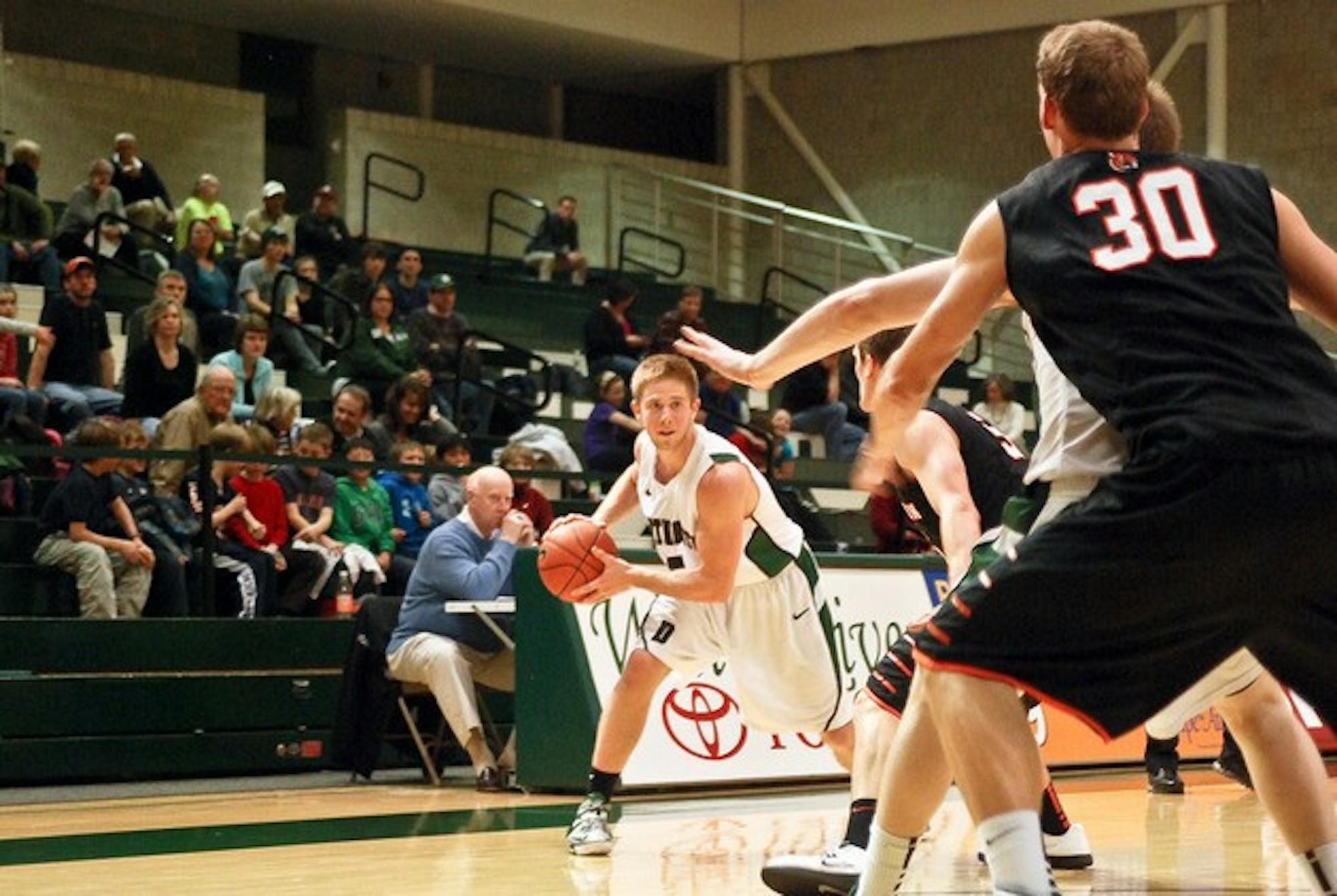 2.25.13.mens-basketball