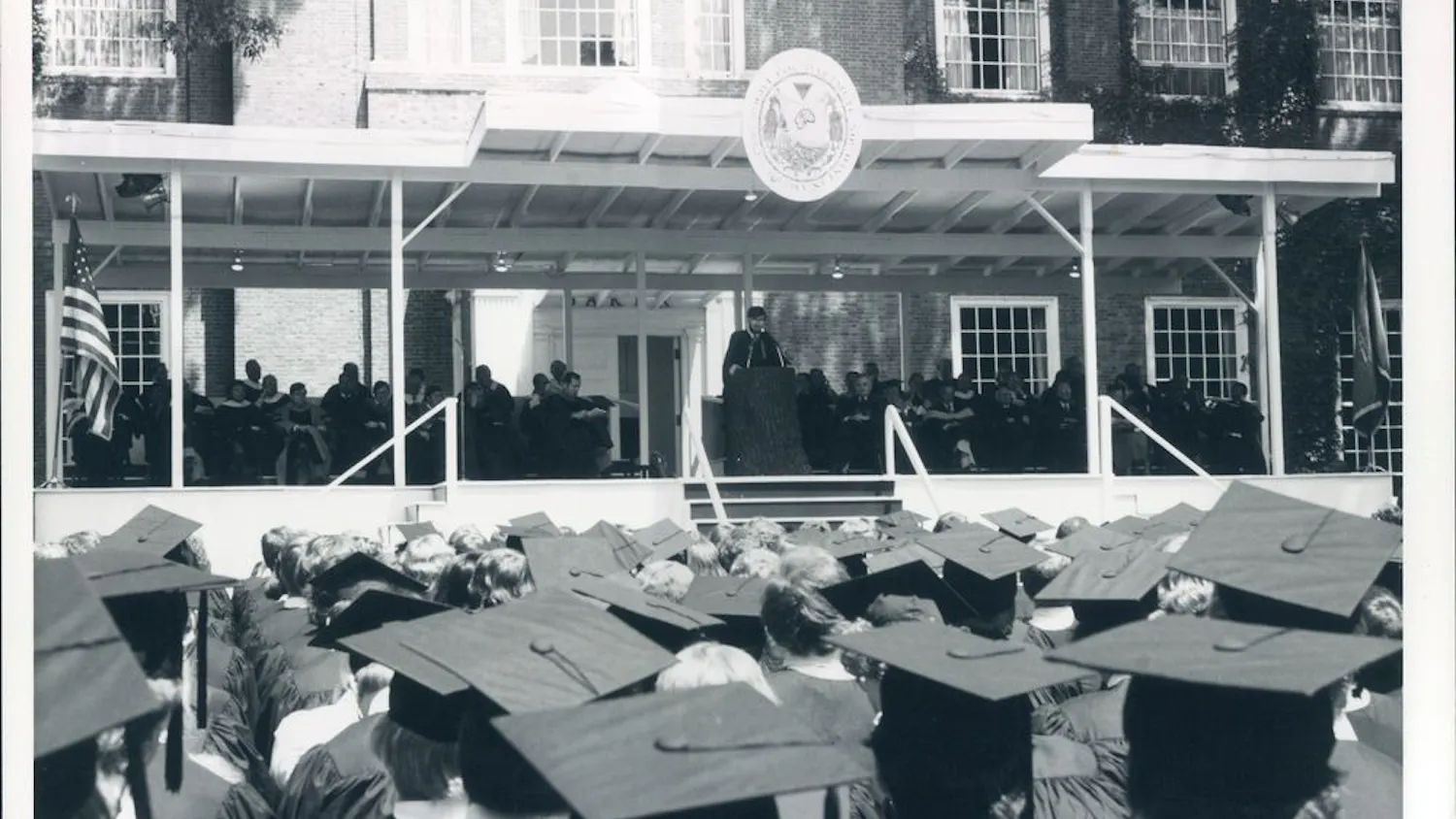 061026-raunerlibrary-1976commencement.jpg