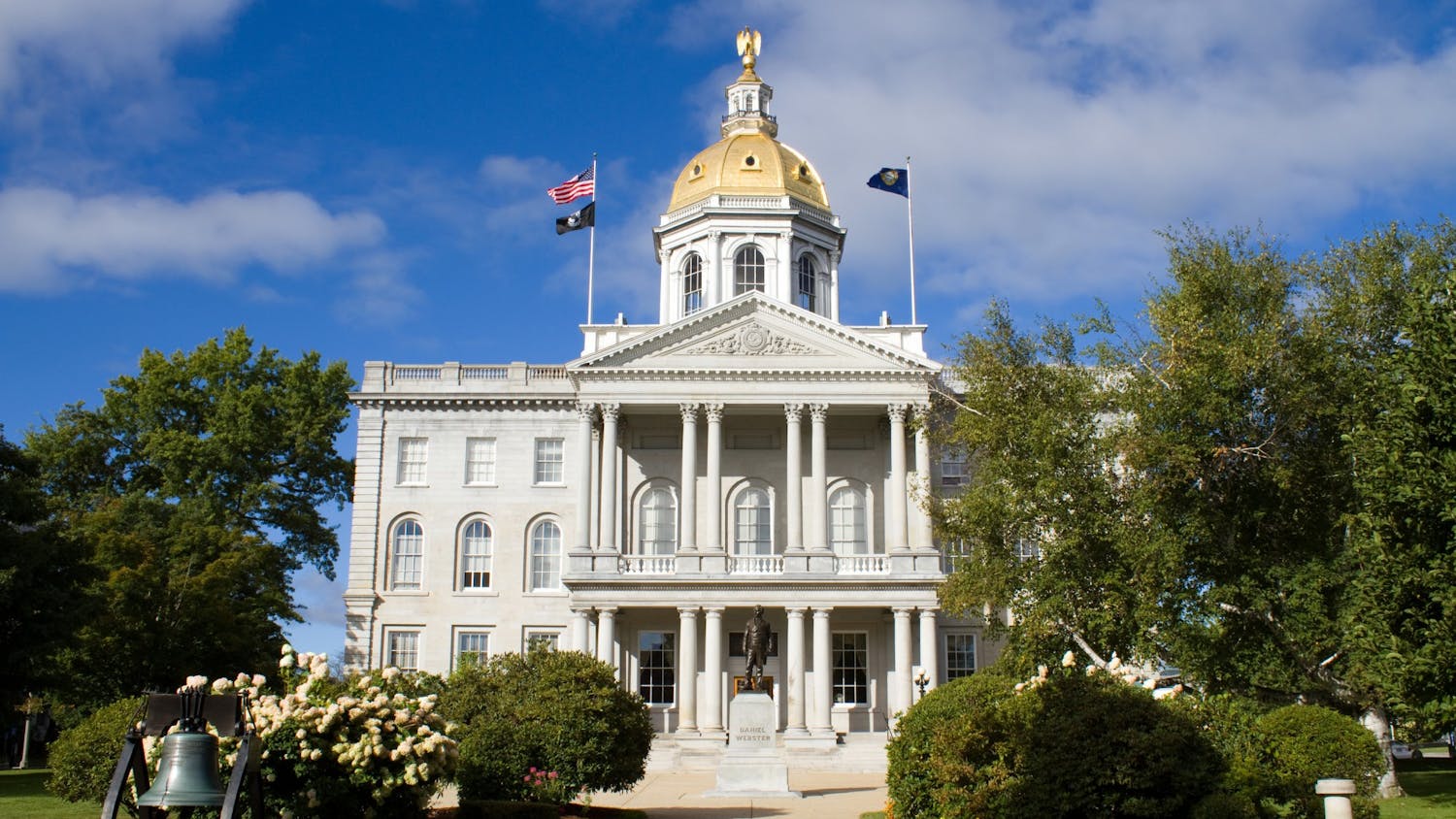 canstockphoto_newhampshirestatehouse