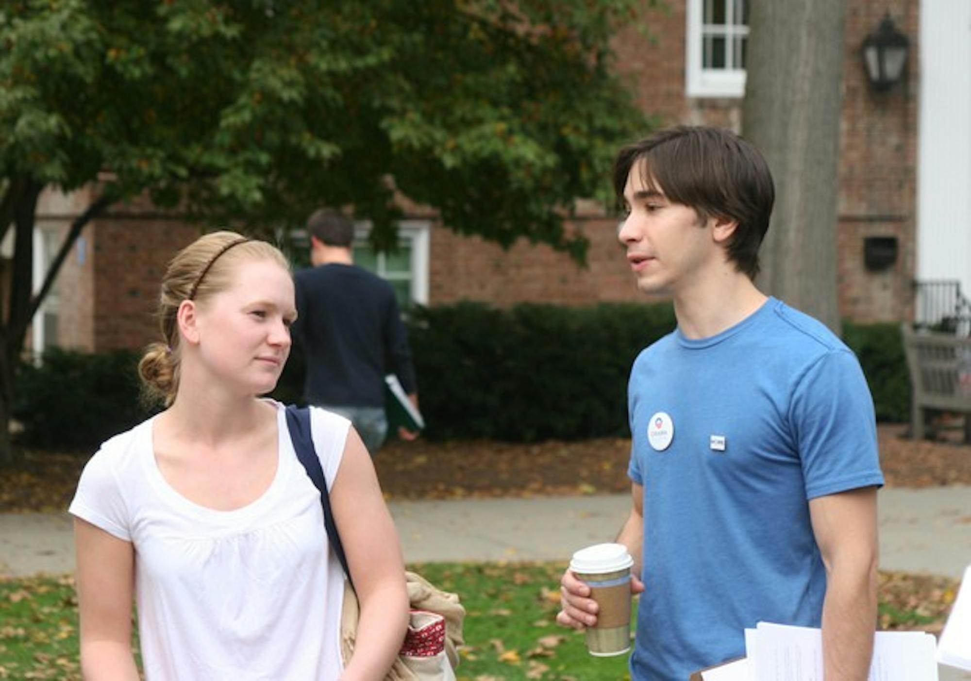 Actor Justin Long speaks with students on campus about the importance of the student vote in this year's presidential election.