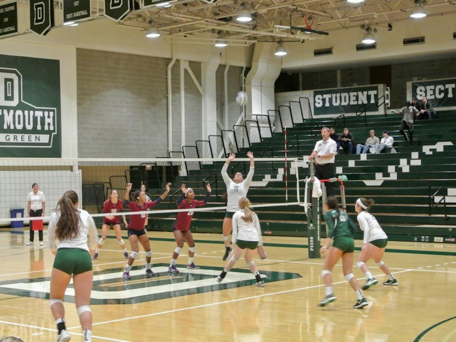 The volleyball team lost to the University of Pennsylvania on Friday before beating Princeton University the next day.