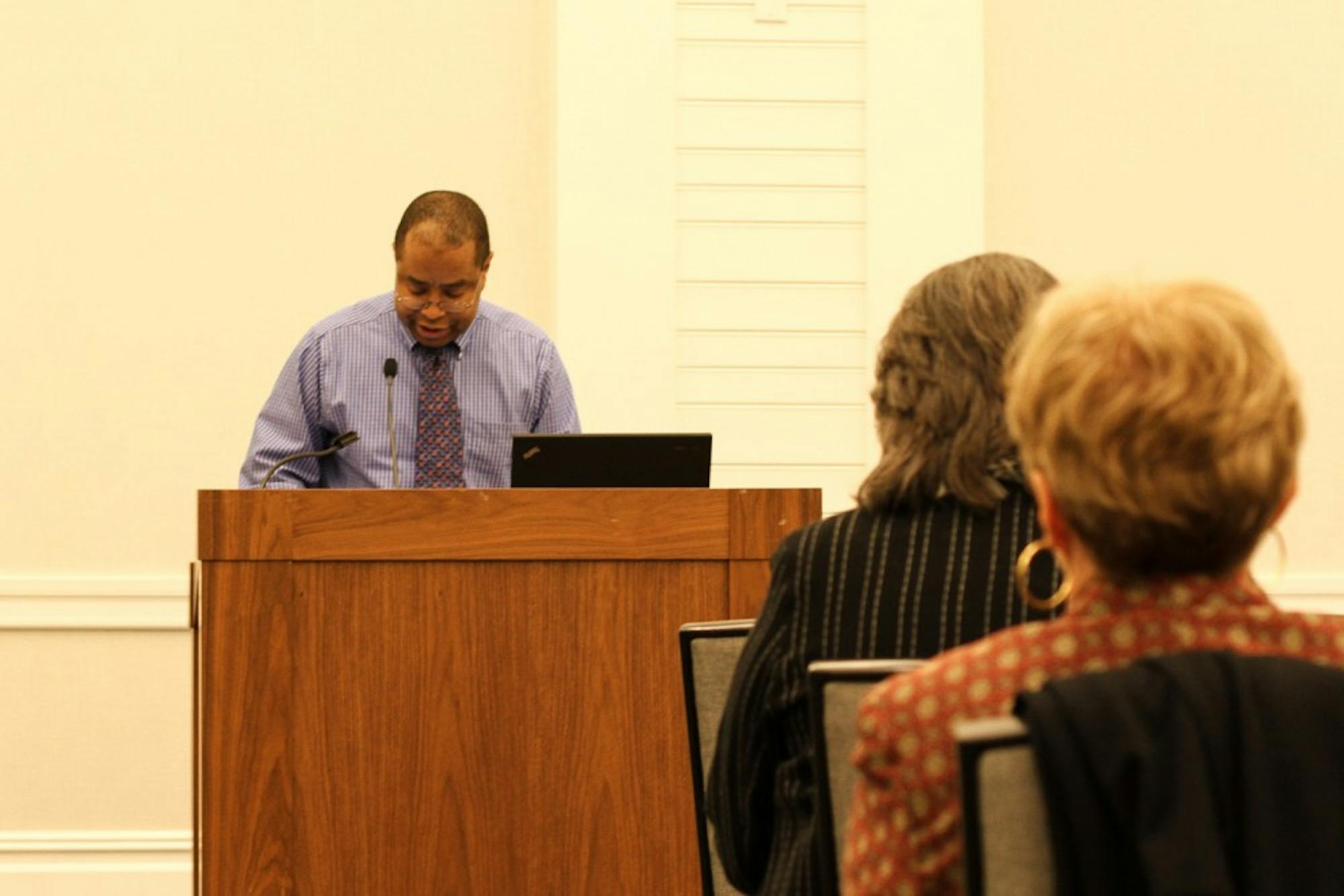 5.6.14.news.faculty_meeting