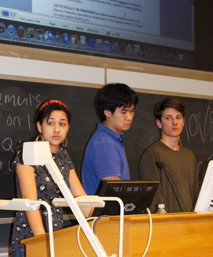 Students discuss the effect of Hanover alcohol guidelines on the College's Good Samaritan policy at the Student Assembly meeting on Tuesday.