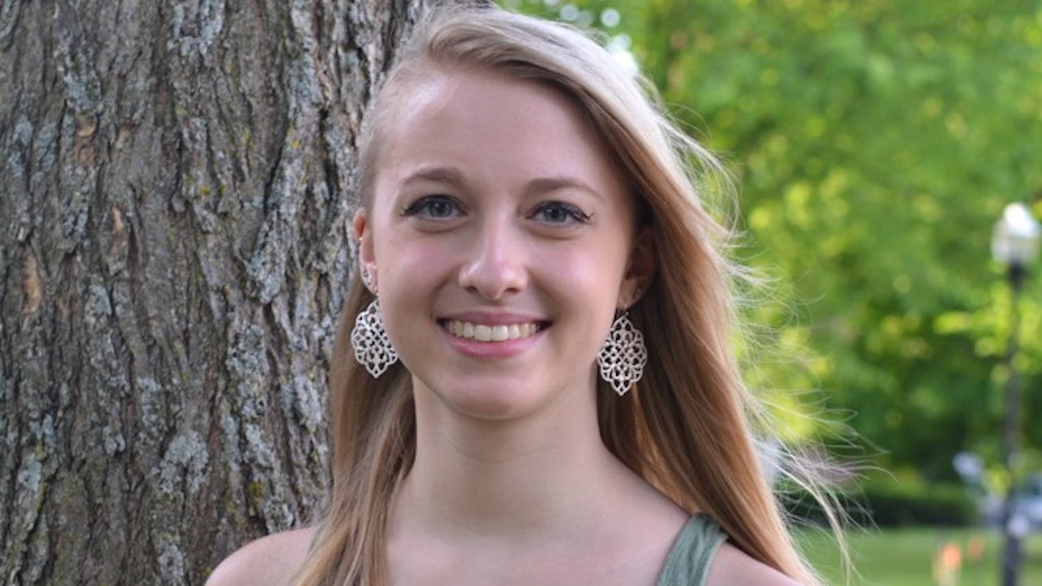 Lizzy Rogers '16 will be screening her culminating senior project, a 4-minute silent film, tonight.