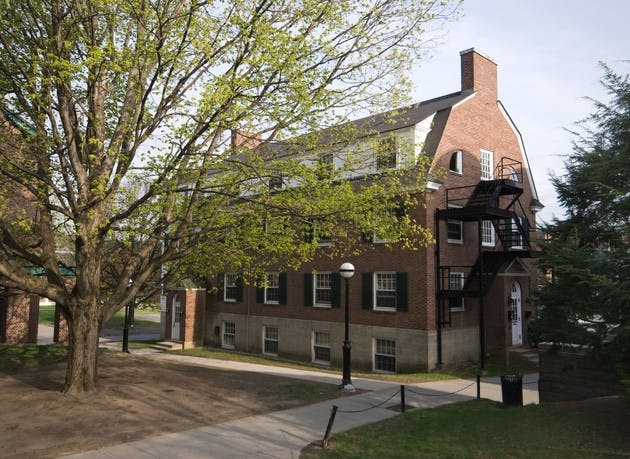 The Office of Residential Life announced that all members of the Class of 2009 are now eligible for room draw, reversing its February decision.