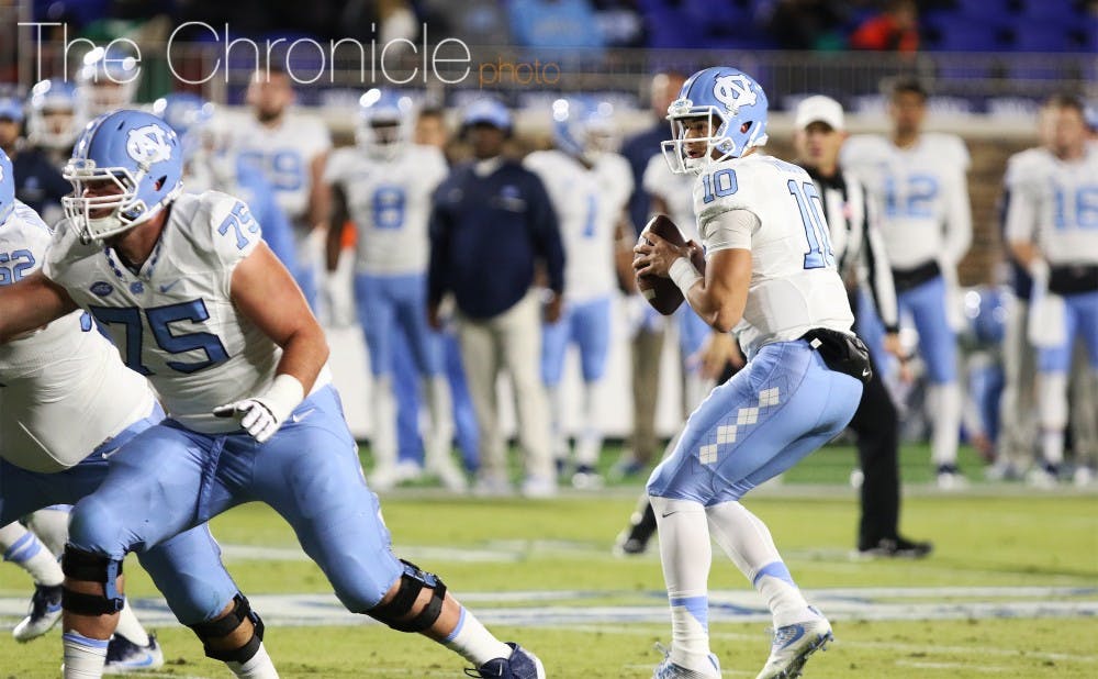 North Carolina quarterback Mitch Trubisky racked up 200 yards and three touchdowns in the first half but struggled after the hot start.&nbsp;