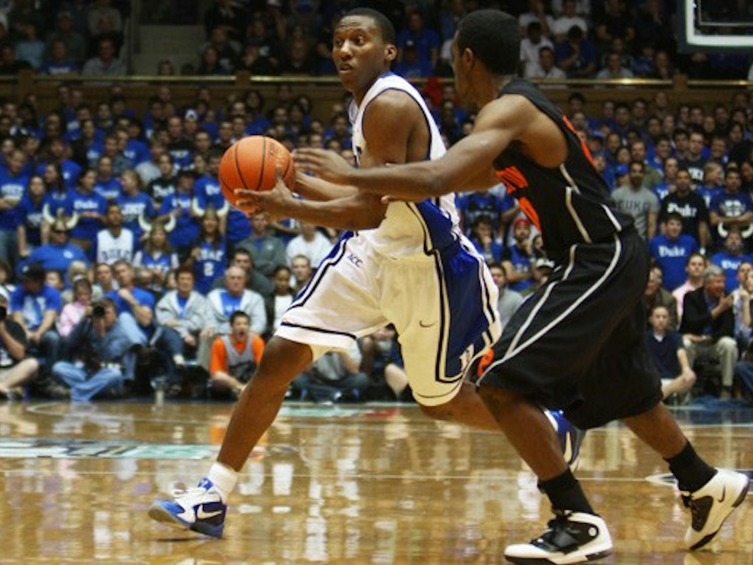 Nolan Smith led all scorers Sunday with 22 points.