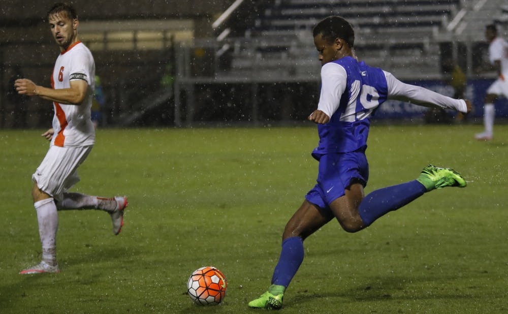 Duke deals soccer jersey