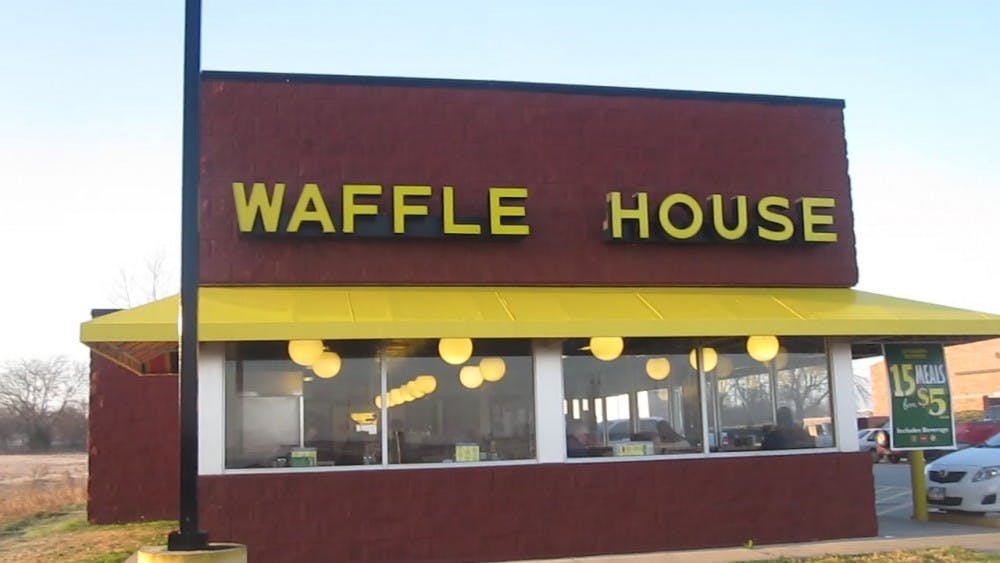 <p>A new Waffle House will replace Charlie’s Pub & Grille on Ninth Street.&nbsp;</p>