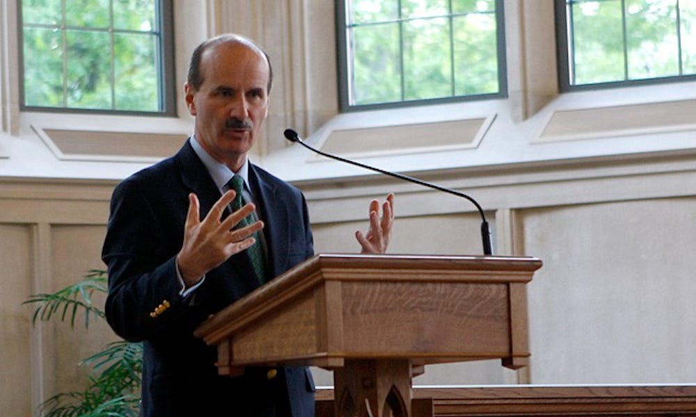José María Figueres, former president of Costa Rica, delivers a speech titled “Democracy and Environmental Sustainability” at the Goodson Chapel Thursday as part of Mi Gente’s United College Conference.