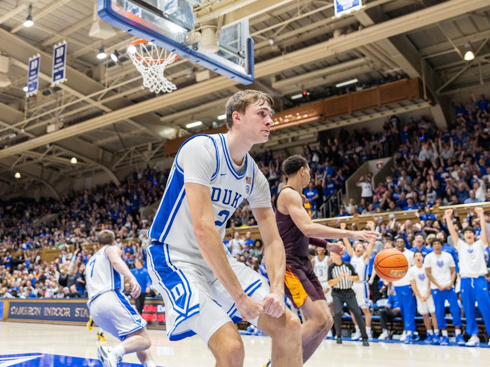 <p>Cooper Flagg flexes in Duke men's basketball exhibition against Arizona State.&nbsp;</p>