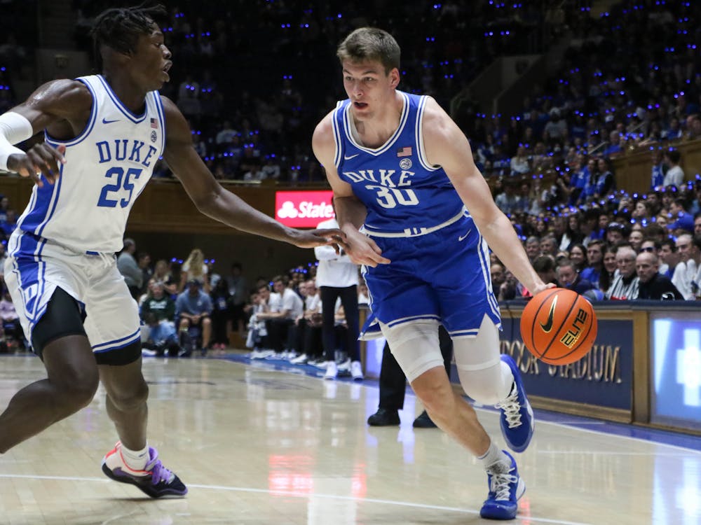 Kyle Filipowski had a double-double in both of Duke's first two games.