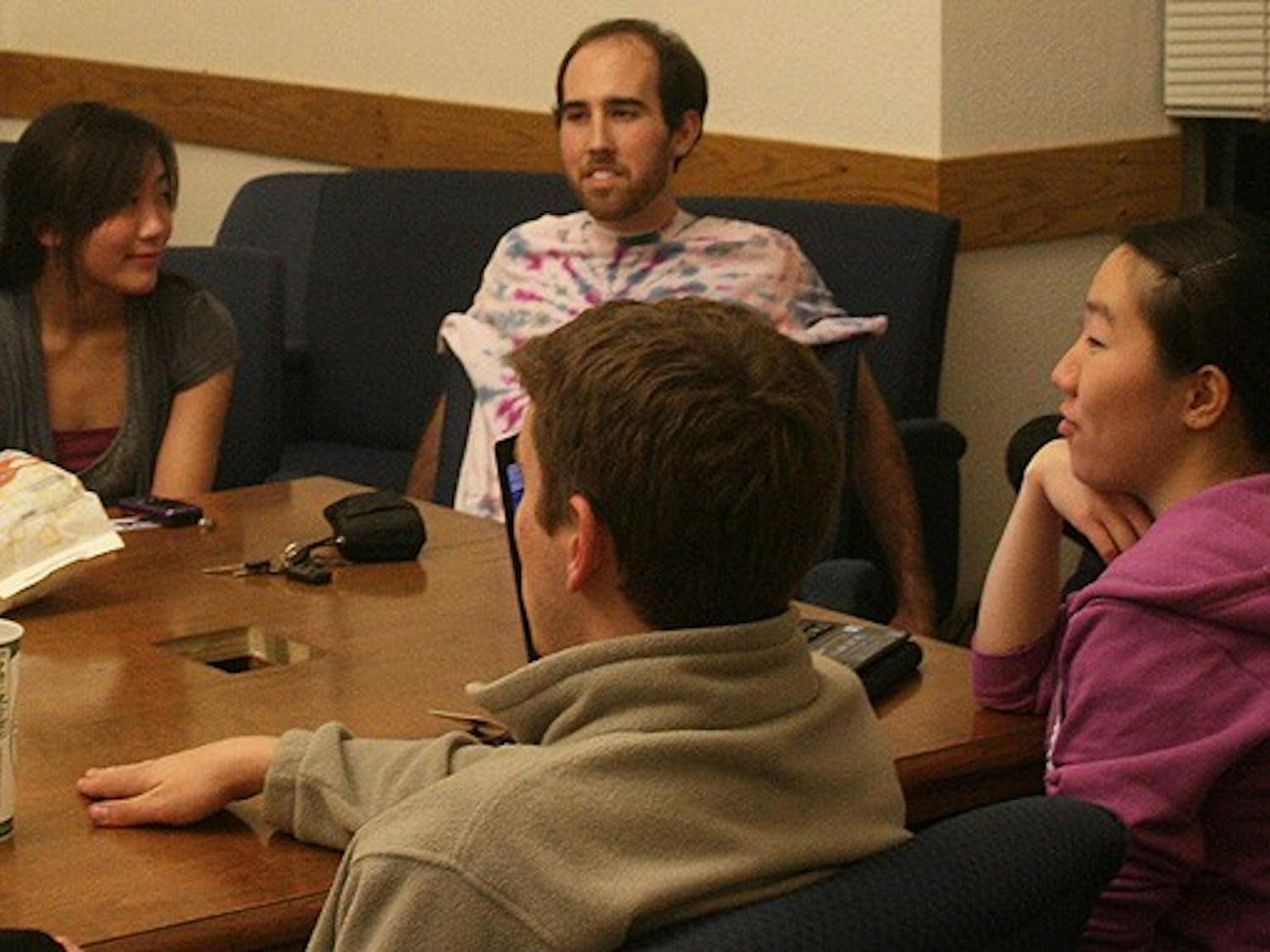 Duke University Union members discussed ways to make the group more visible on campus and recruit more underclassmen as Union members at their meeting Tuesday night.