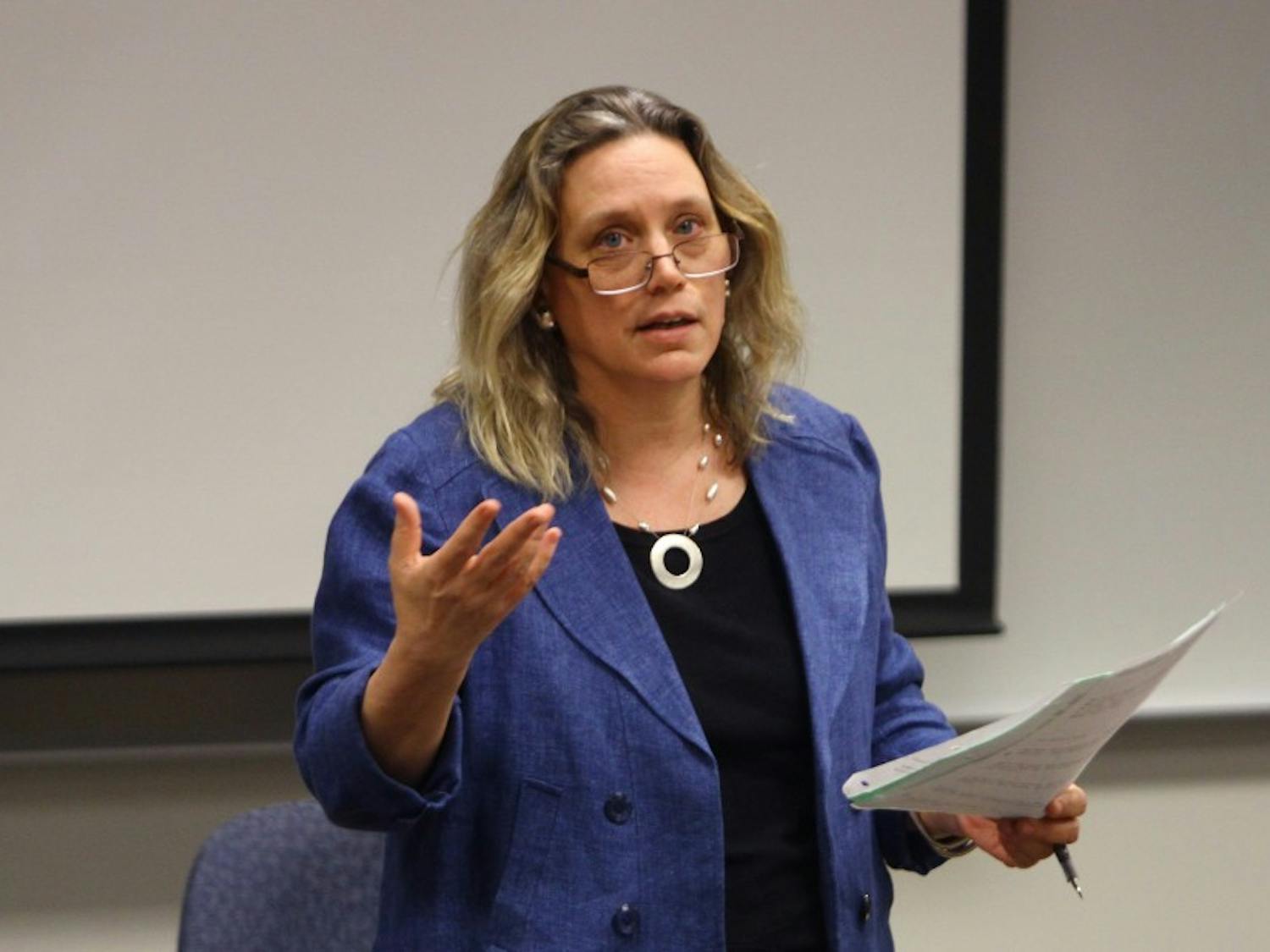 Dean Laurie Patton explained the senior lecturer role to the Academic Council on Thursday afternoon.