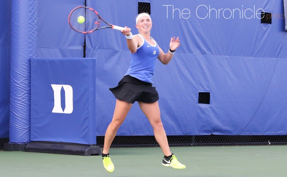 <p>Sophomore&nbsp;Ellyse Hamlin won on Court 5 Saturday for her eighth victory in her last 10 matches.</p>