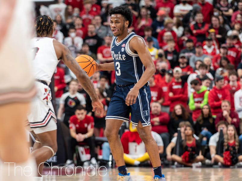 Roach leads balanced scoring effort as Duke men's basketball cruises past  Louisville to begin final homestand - The Chronicle