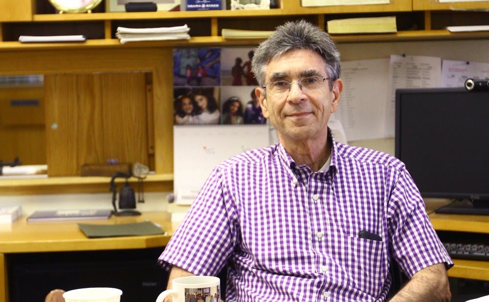 Professor Robert Lefkowitz is part of a collaborative research team with focuses on G-protein-coupled receptors.