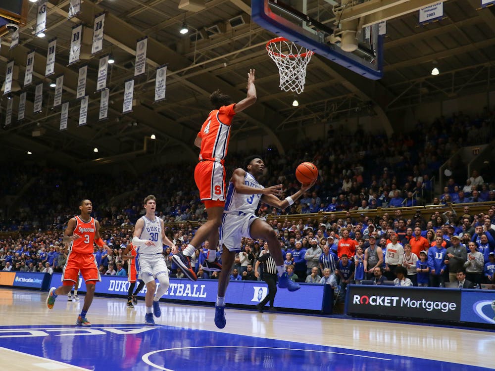 Jeremy Roach shifts the ball under pressure during Duke's win against Syracuse.