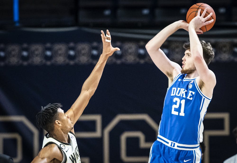 Matthew Hurt impressed yet again for the Blue Devils, finishing with 22 points on 8-of-9 shooting from the floor.