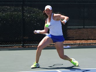 Redshirt senior Rachel Kahan erased an early 1-0 deficit with a victory in her singles match Sunday against William and Mary.