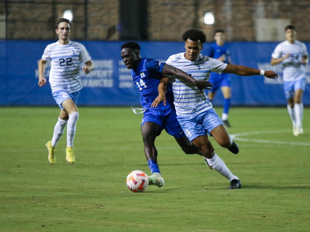 Duke men's soccer stays undefeated with road win against Elon The
