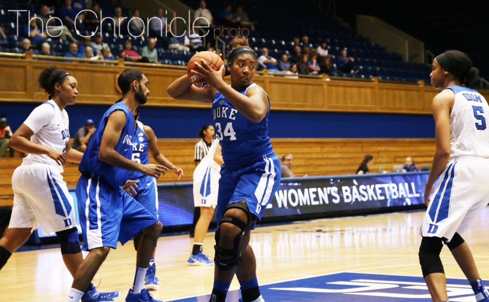 Lyneé Belton had 17 points in the scrimmage and could play a major role off the bench down low this season.&nbsp;