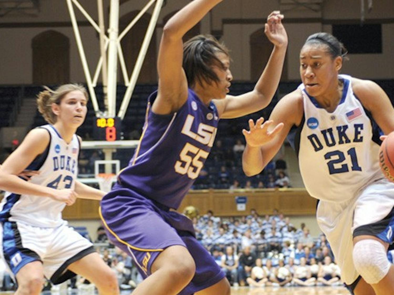 Senior Bridgette Mitchell’s quality shooting kept Duke level with Louisiana State for much of the second half, and late scoring by fellow seniors Joy Cheek and Keturah Jackson sent the Blue Devils to a win over the Tigers.