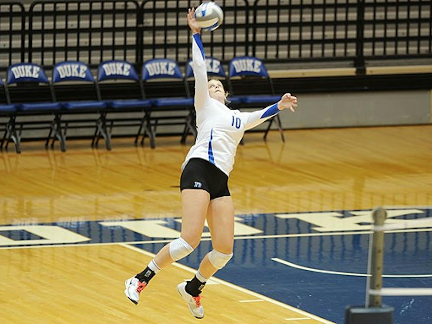 Setter Kellie Catanach sits just 75 assists shy of 5,000 after recording 34 Friday night.