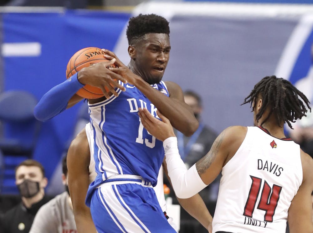 <p>Sophomore Mark Williams was front and center on both ends of the floor during last Wednesday's scrimmage.</p>