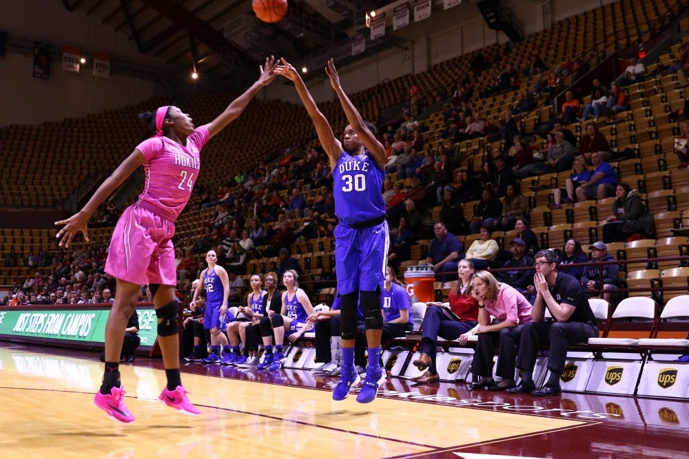 At 6-foot-4, forward&nbsp;Amber Henson showcased her ability to stretch the floor by&nbsp;hitting two 3-pointers Thursday, opening up opportunities for Oderah Chidom inside.