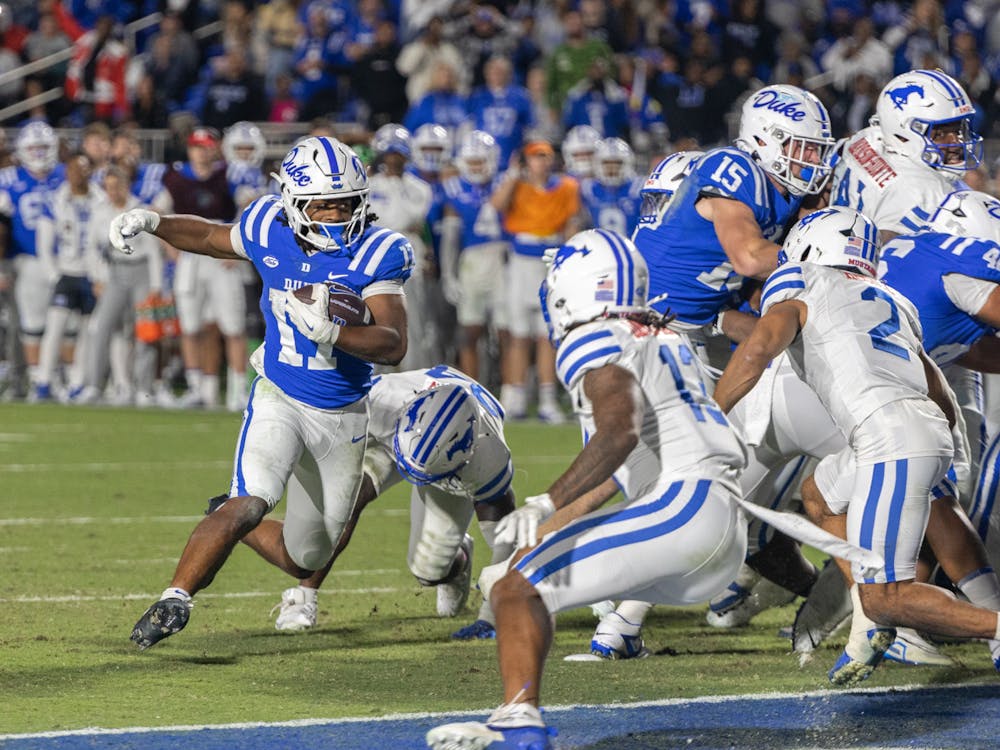 Star Thomas runs to the end zone against SMU. 