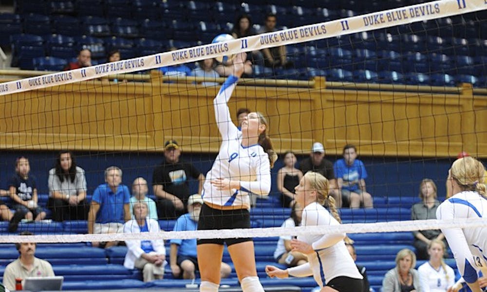 Junior Amanda Robertson had 10 kills in the match, including four in the final set, to help Duke win 3-0.
