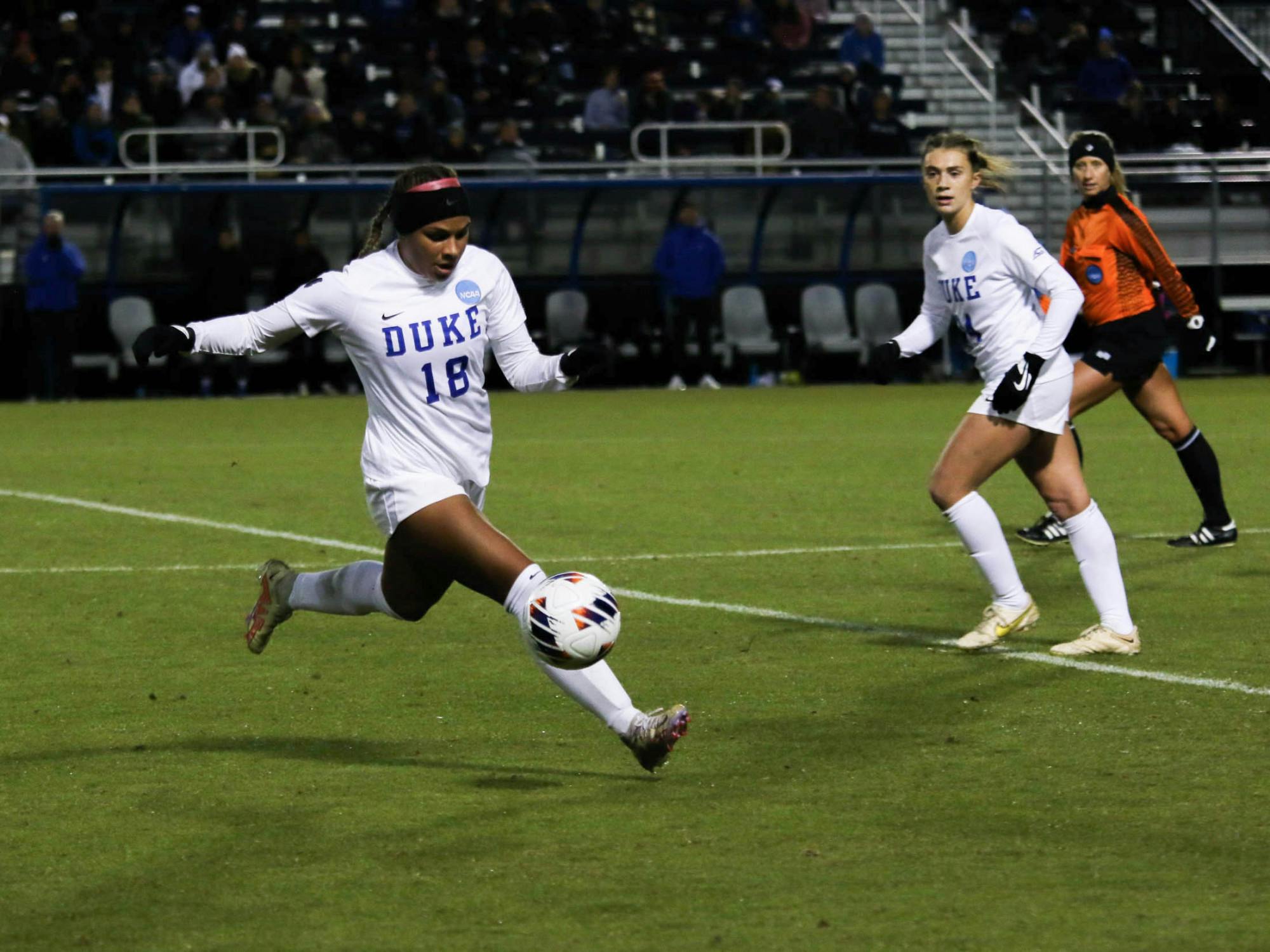 FLY THE COOP Duke women's soccer advances past South Carolina, to