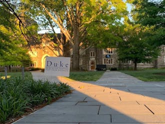 Campus distancing sign