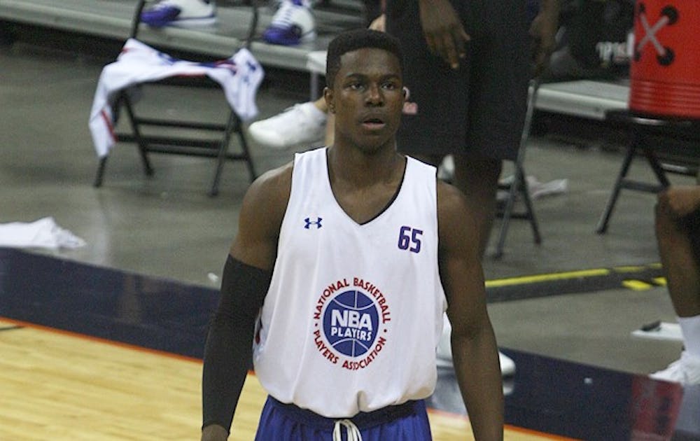 After an in-home visit from Duke basketball head coach Mike Krzyzewski, Semi Ojeleye committed to the Blue Devils on Sunday.