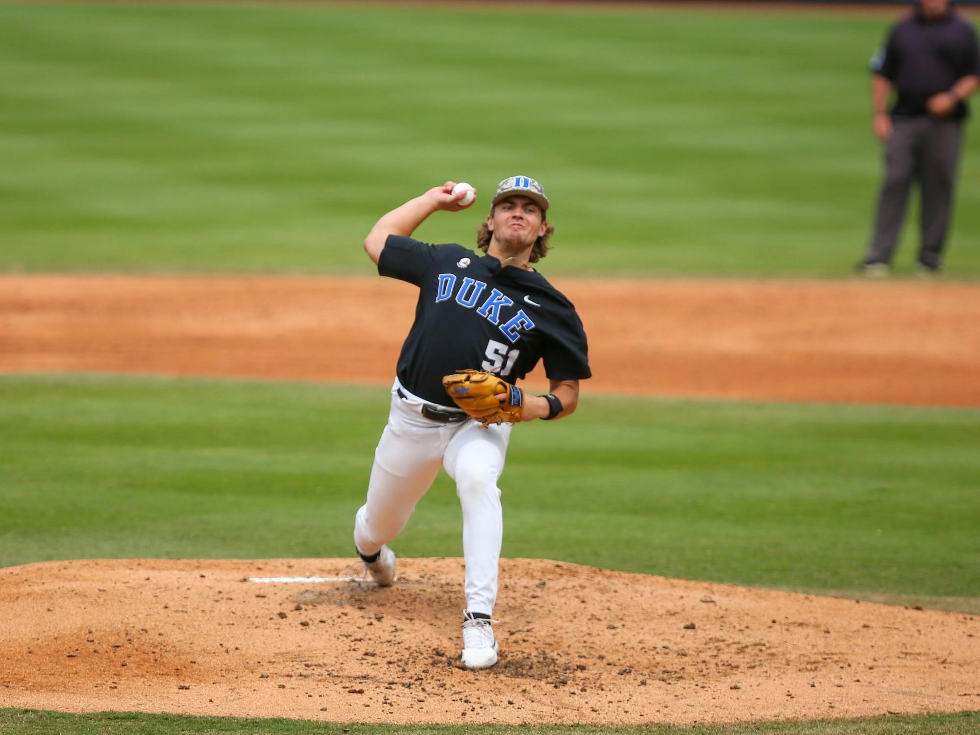 Virginia demolishes Duke baseball in second game of Super Regional