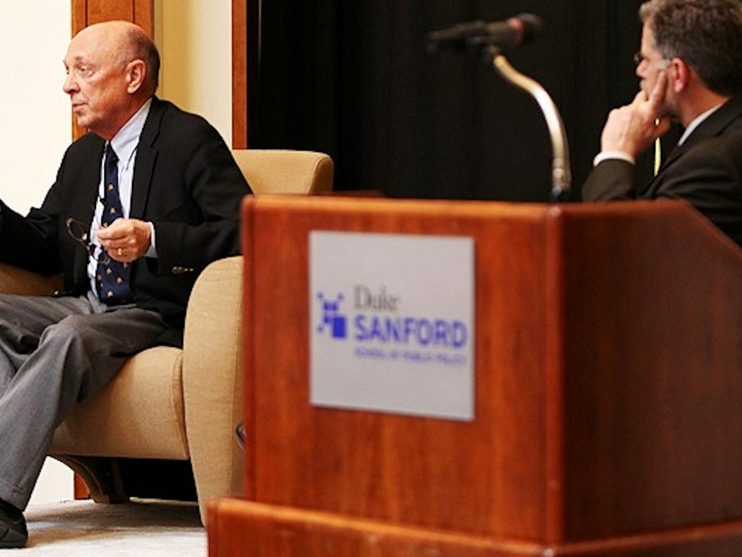 Robert James Woolsey speaks about reducing American dependence on fossil fuels in Fleishman Commons Wednesday.