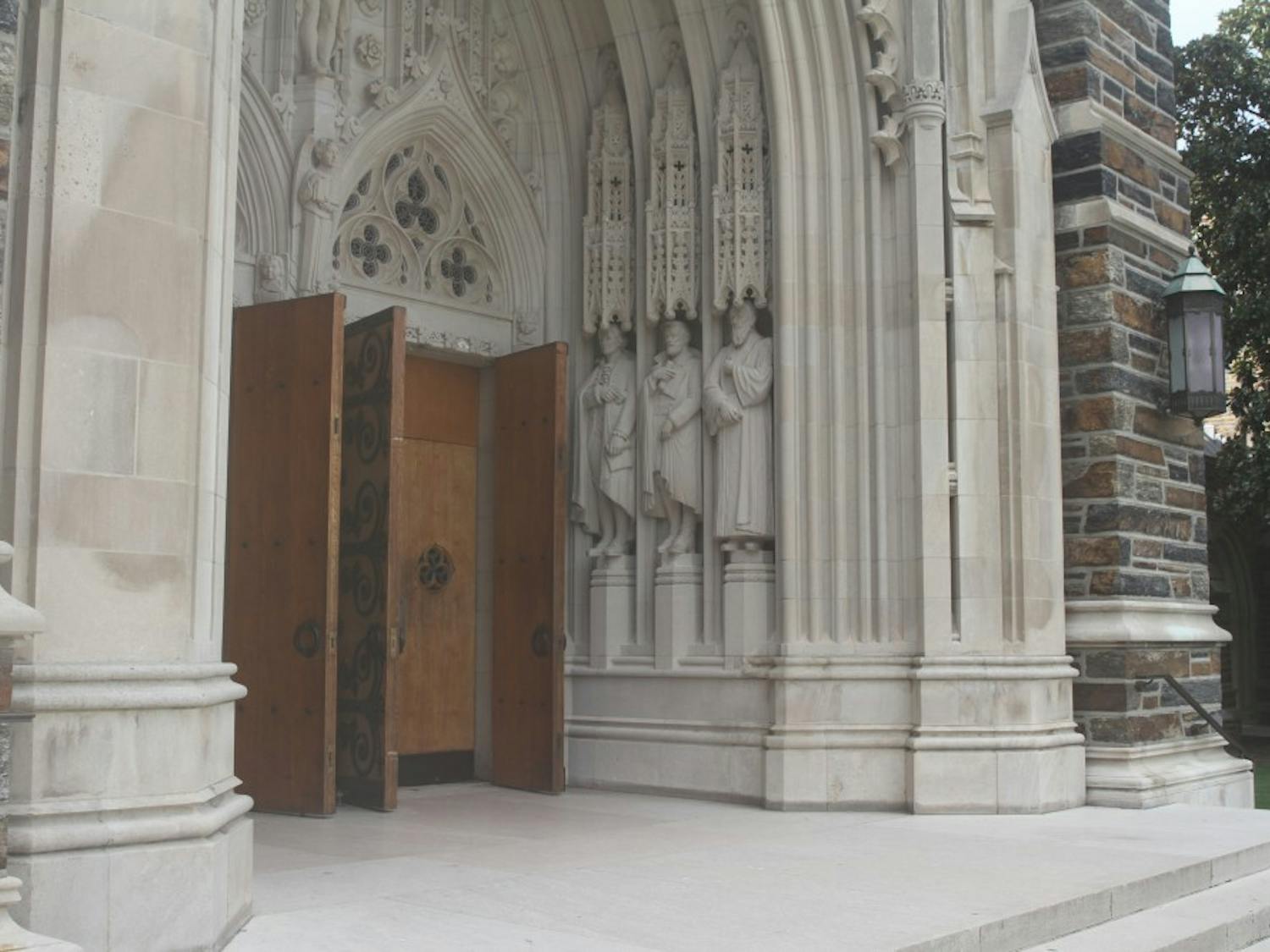 Lee's statue is located to the right of Duke Chapel's front doors.