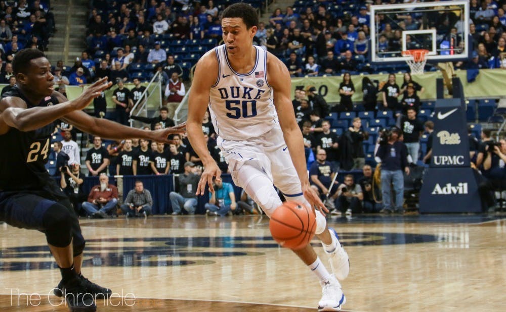 Justin Robinson knocked down three triples and scored a career-high 10 points at Pittsburgh.