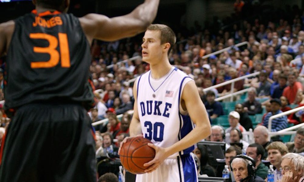 Jon Scheyer’s role in attacking a zone defense is to take care of the ball and hit perimeter jumpers.