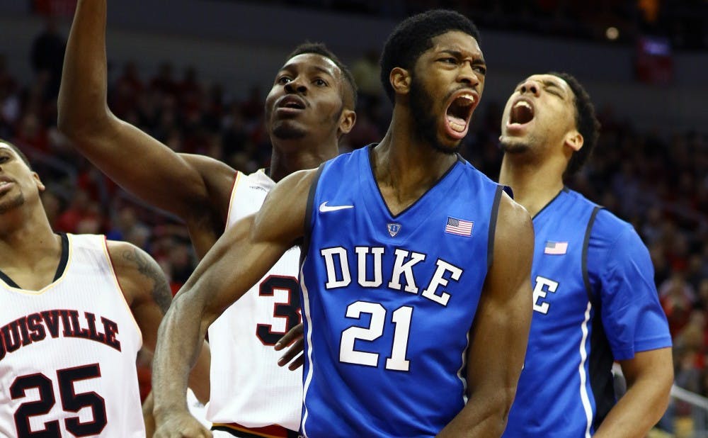 Junior Amile Jefferson led the Blue Devils to a [FINAL] victory with a game-high 19 points against No. 6 Louisville Saturday.