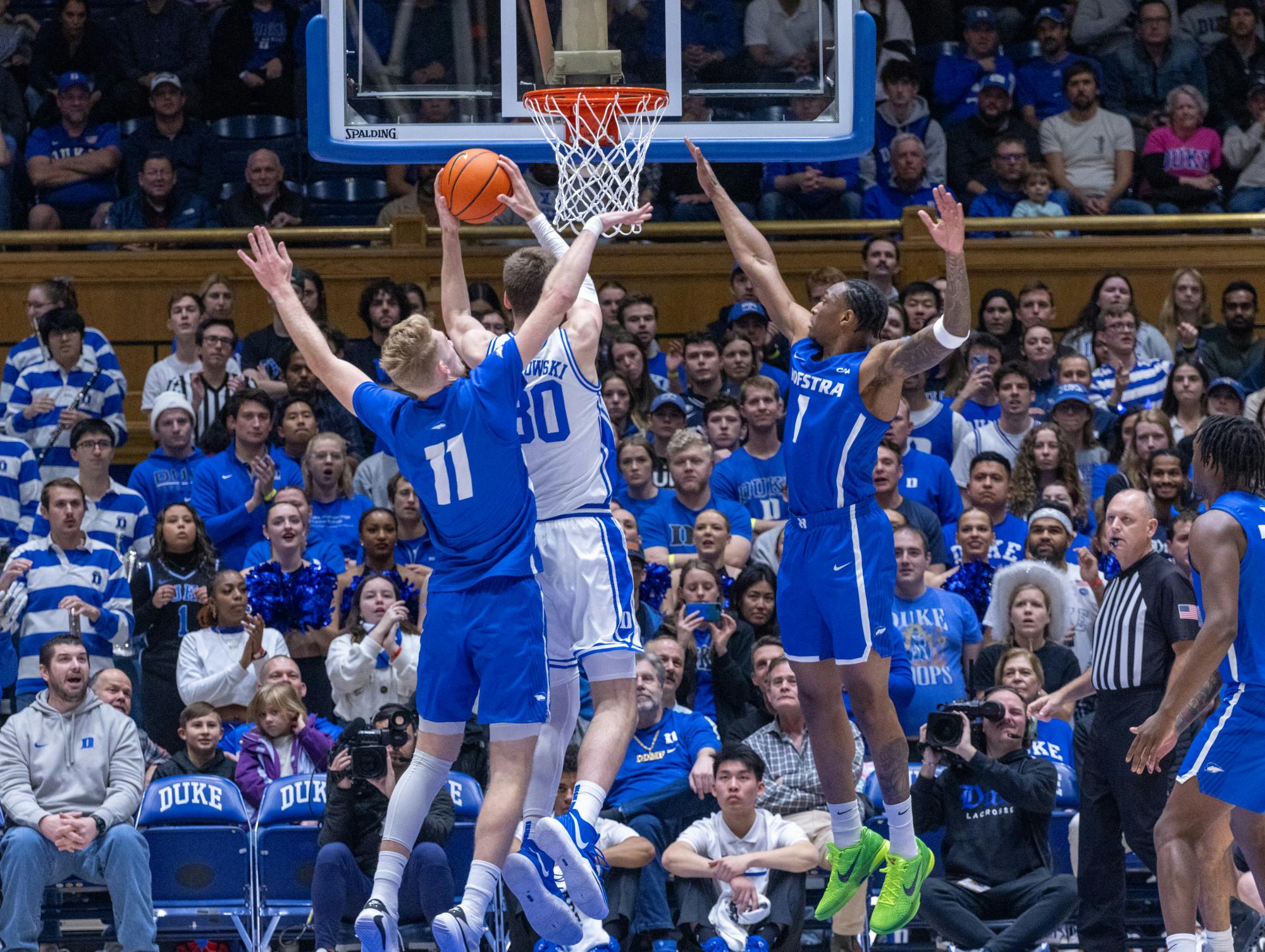 Filipowski&rsquo;s dominant day propels No. 21 Duke men&rsquo;s basketball past Hofstra for second-consecutive home win