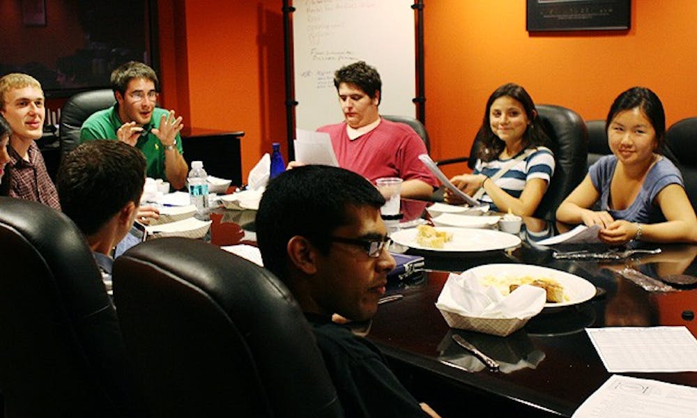 DUSDAC members discuss their goals at the group’s first meeting of the academic year.