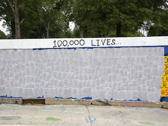 '100,000 lives' display recognizes lives lost to coronavirus