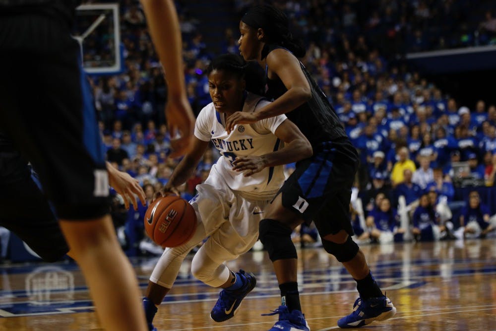 Kentucky guard Janee Thompson scored nine of her 17 points after halftime to help the Wildcats get their first win in three tries against the Blue Devils Sunday night.